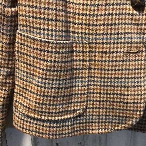 Blazer Wood blend size 4 From Talbots - Picture 4 of 6